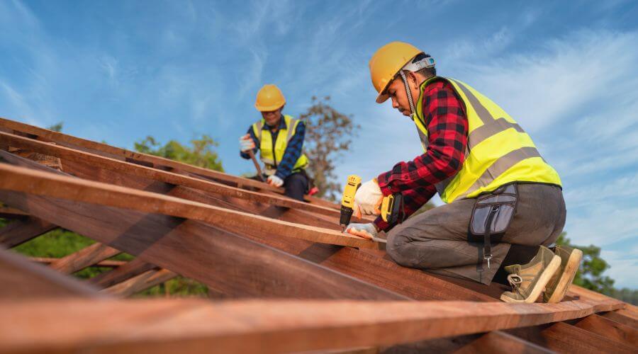 Expert Emergency Roof Repairs services in Camden, IL